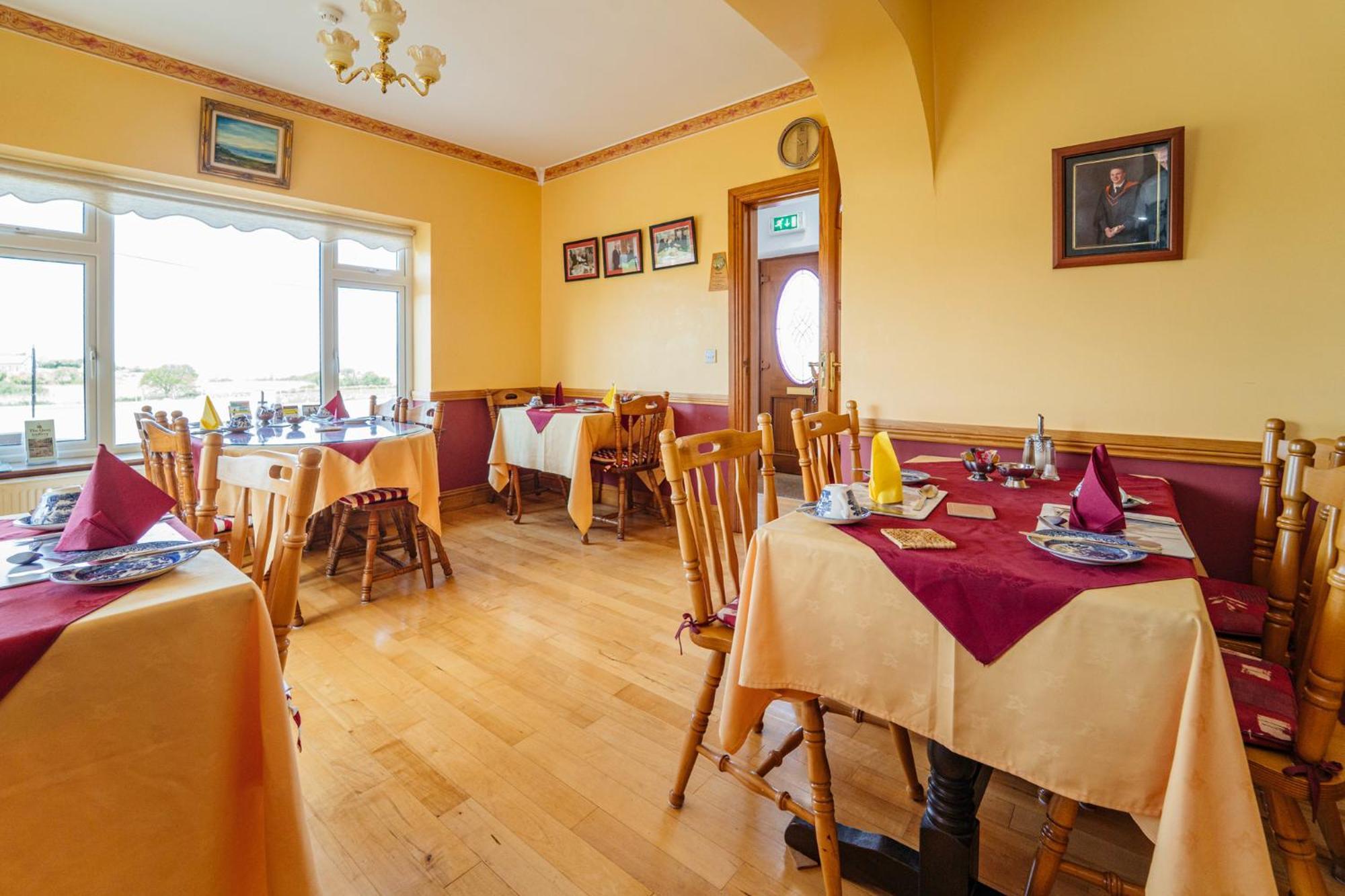 ווסטפורט Bertra House B&B מראה חיצוני תמונה